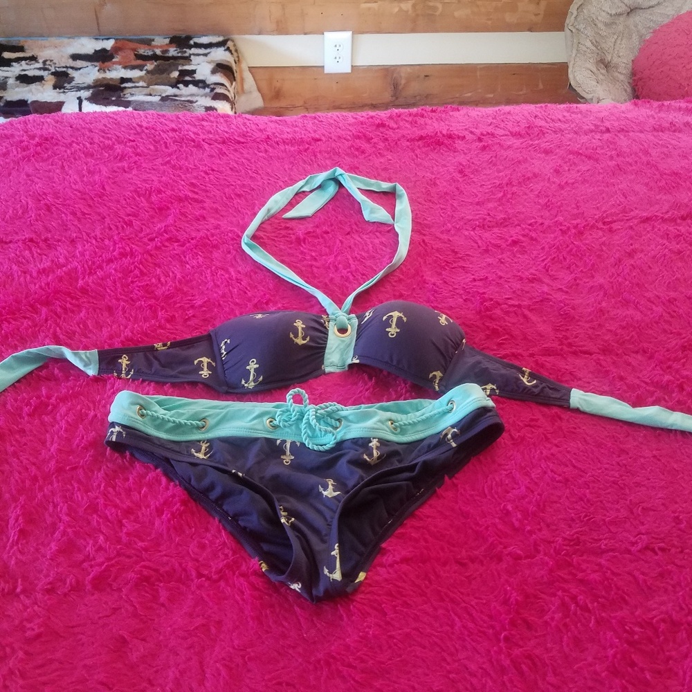 Swim suit